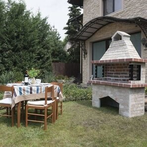Gratar Gradina 'Mare' - Placat cu piatra decorativa
