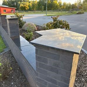 Granit Black Pearl Polisat 2 cm – Blaturi, Trepte, Glafuri si Piese Personalizate