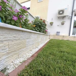 Marmura Catania Cream Rizata 10 x 30 x 1.5 cm