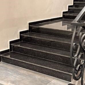 Granit Black Pearl Polisat 2 cm – Blaturi, Trepte, Glafuri si Piese Personalizate