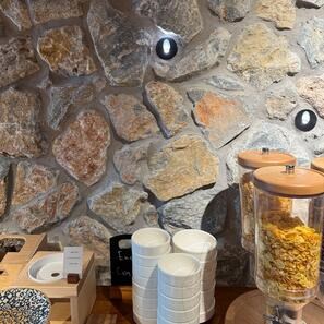 Marmura Poligonala Rock Face Akron