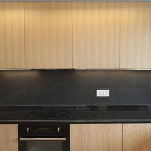 Ardezie Flexibila SKIN MicroStone 1mm - Black Line, 265 x 125 cm | Piatra Ultra-Flexibila pt Pereti, Mobilier, Fatade