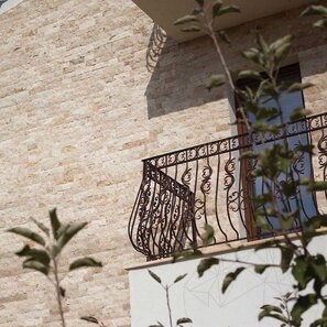 Travertin Multicolor Scapitat 7.5 cm x LL x 2.2 cm