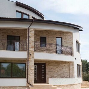 Travertin Multicolor Scapitat 7.5 cm x LL x 2.2 cm