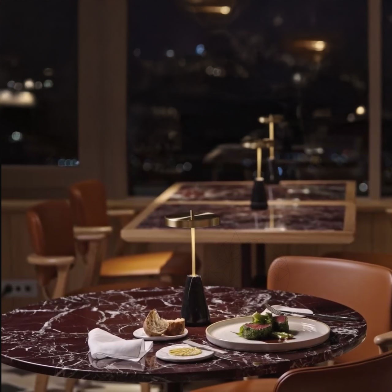 Blat Masa Rotund Ø900mm x 20mm Marmura Cherry Levanto Polisat – Atelier HoReCa