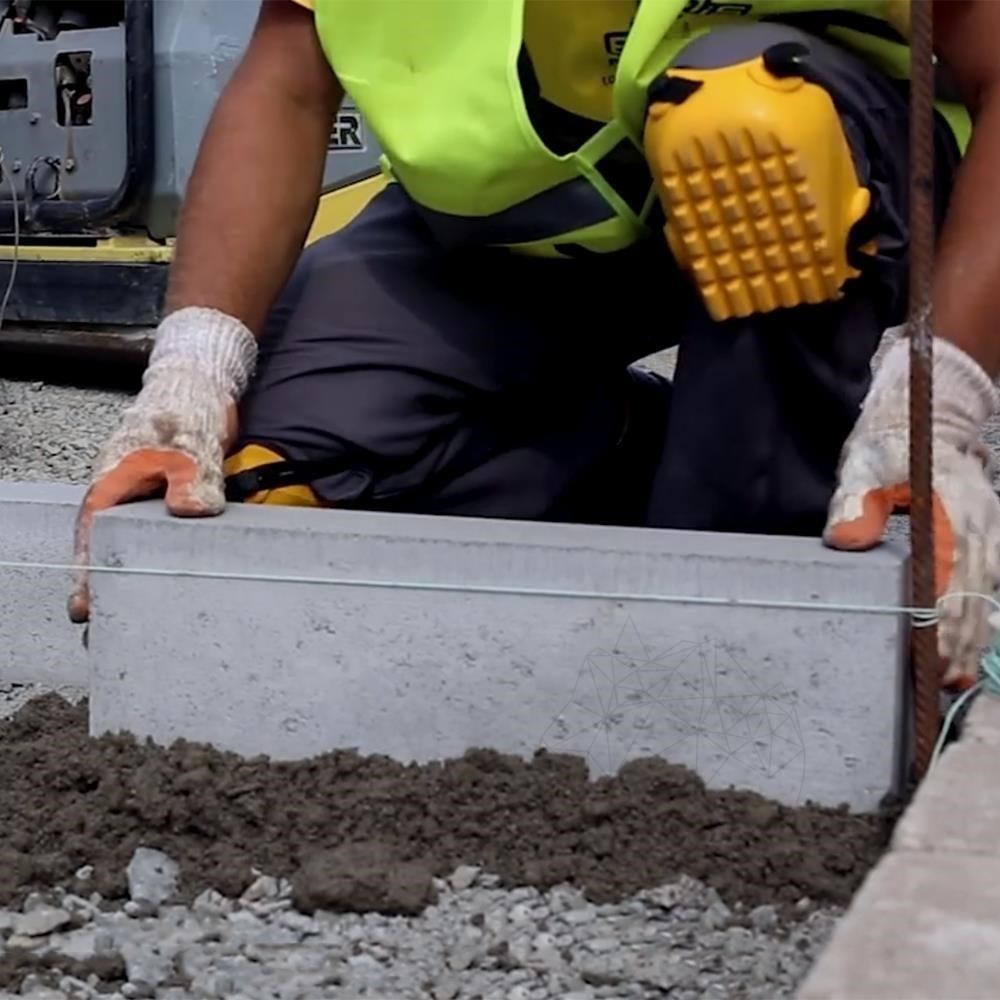 Serviciu montaj: bordura stradala