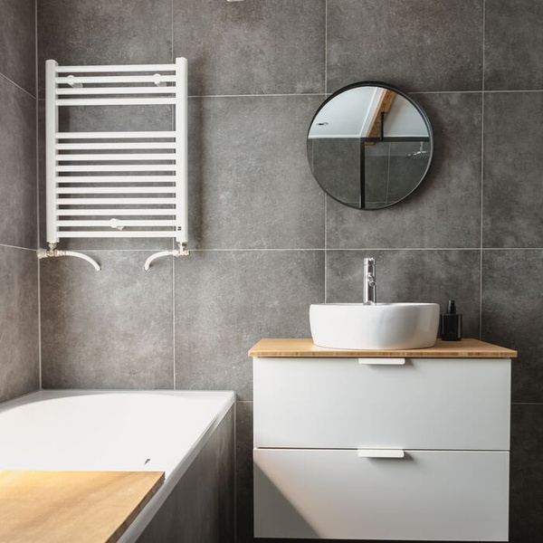 Optimizarea Spatiului din Baie: Cum Sa Alegi Dimensiunea Adecvata a Obiectelor Sanitare