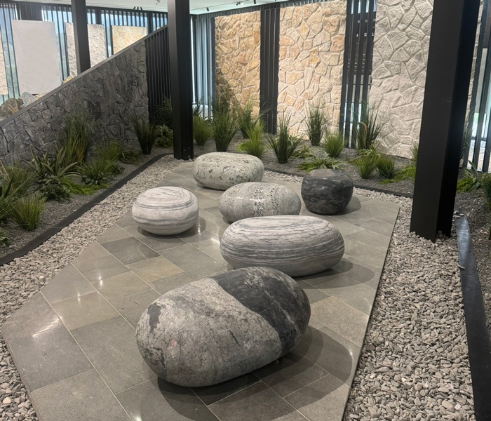 Mobilier Urban Stone Cloud Pebble –  Sculptura Organica in Piatră Naturală