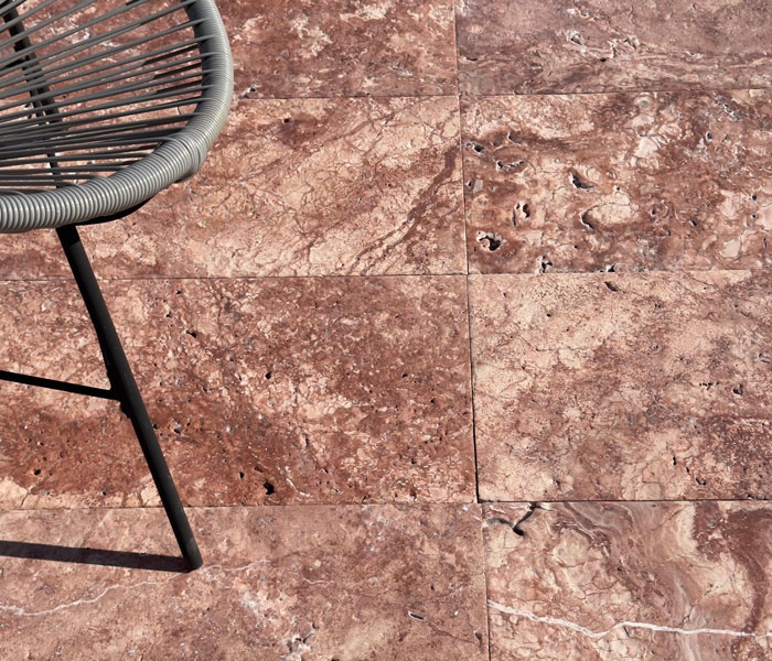 Travertinul care îndrăznește să fie altfel — când Red Opium schimbă regulile jocului