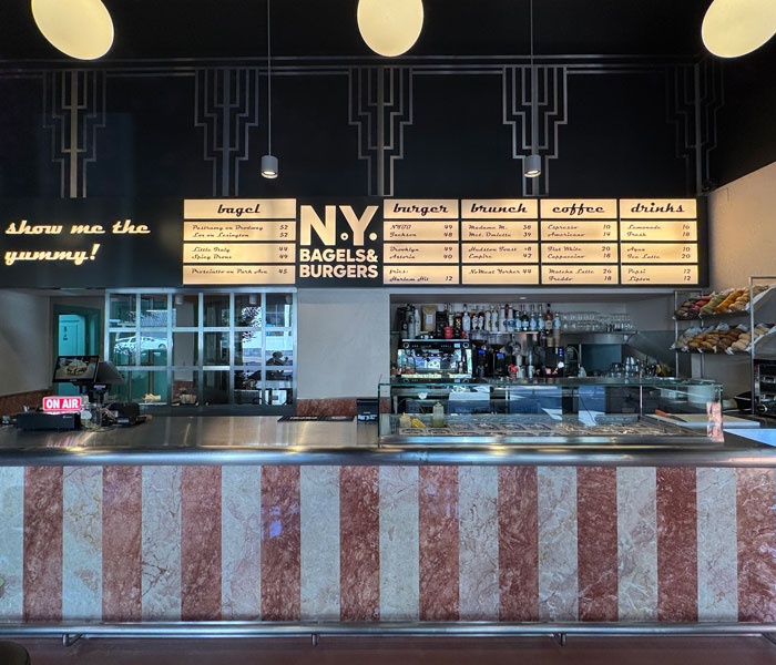 NY Bagels & Burgers: Yellow Office și inspirația din New York