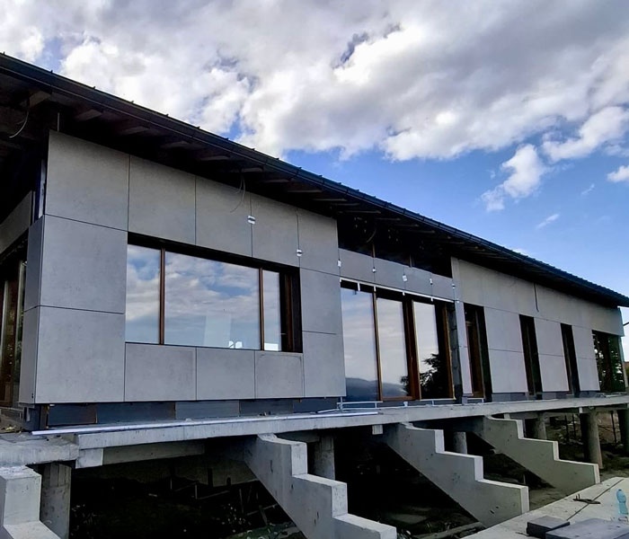 SymBEEosis Predeluț: când materialul contează la fel de mult ca forma