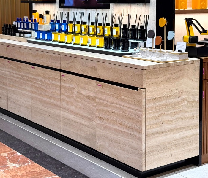 Travertin ca limbaj arhitectural — PIATRAONLINE între rafinament și performanță