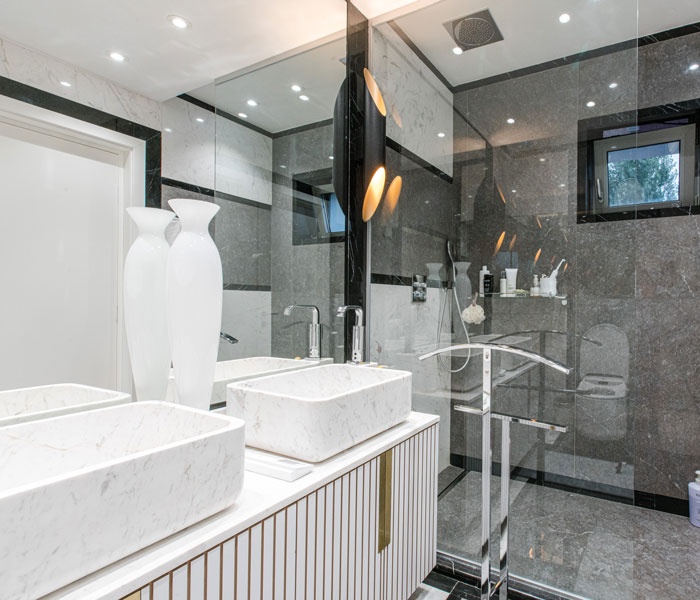 Atelierul PIATRAONLINE – Când piatra naturală devine artă în baia și bucătăria ta