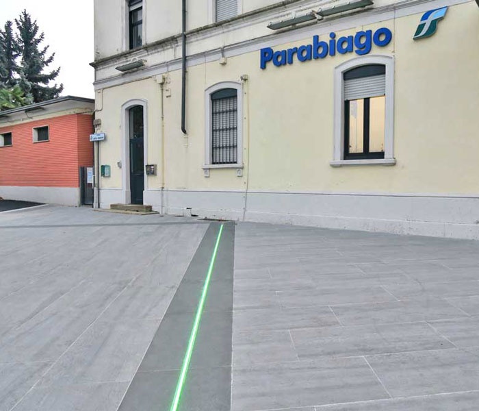 Piață publică modernizată în Parabiago, Milano – durabilitate și design urban cu L’ALTRA PIETRA