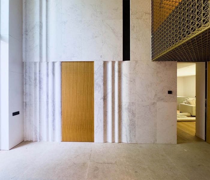 Noile lastre JUMBO - dintr-un singur bloc. Piatră naturală.