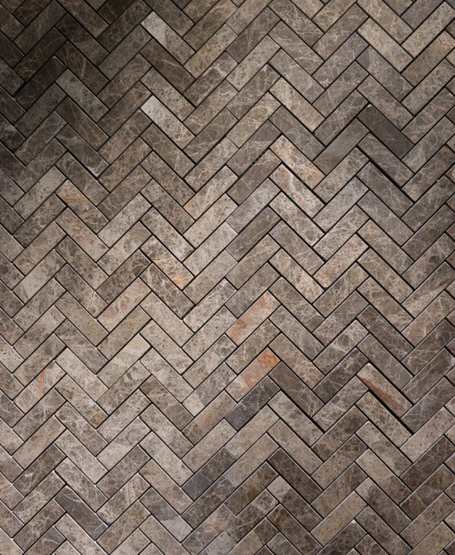 Mozaic Marmura Dark Emperador Chevron Polisat, 2.5 x 5 cm