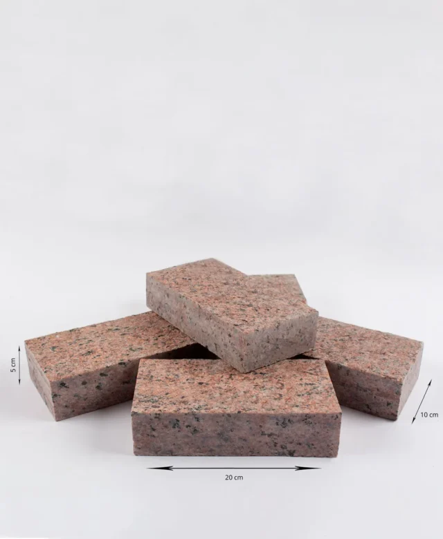 Piatra Cubica Granit Maple Red Fatetata 4 laterale, 10 x 20 x 5 cm