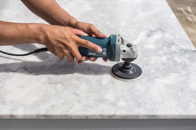 Atelier by PIATRAONLINE hero banner marble polishing detail